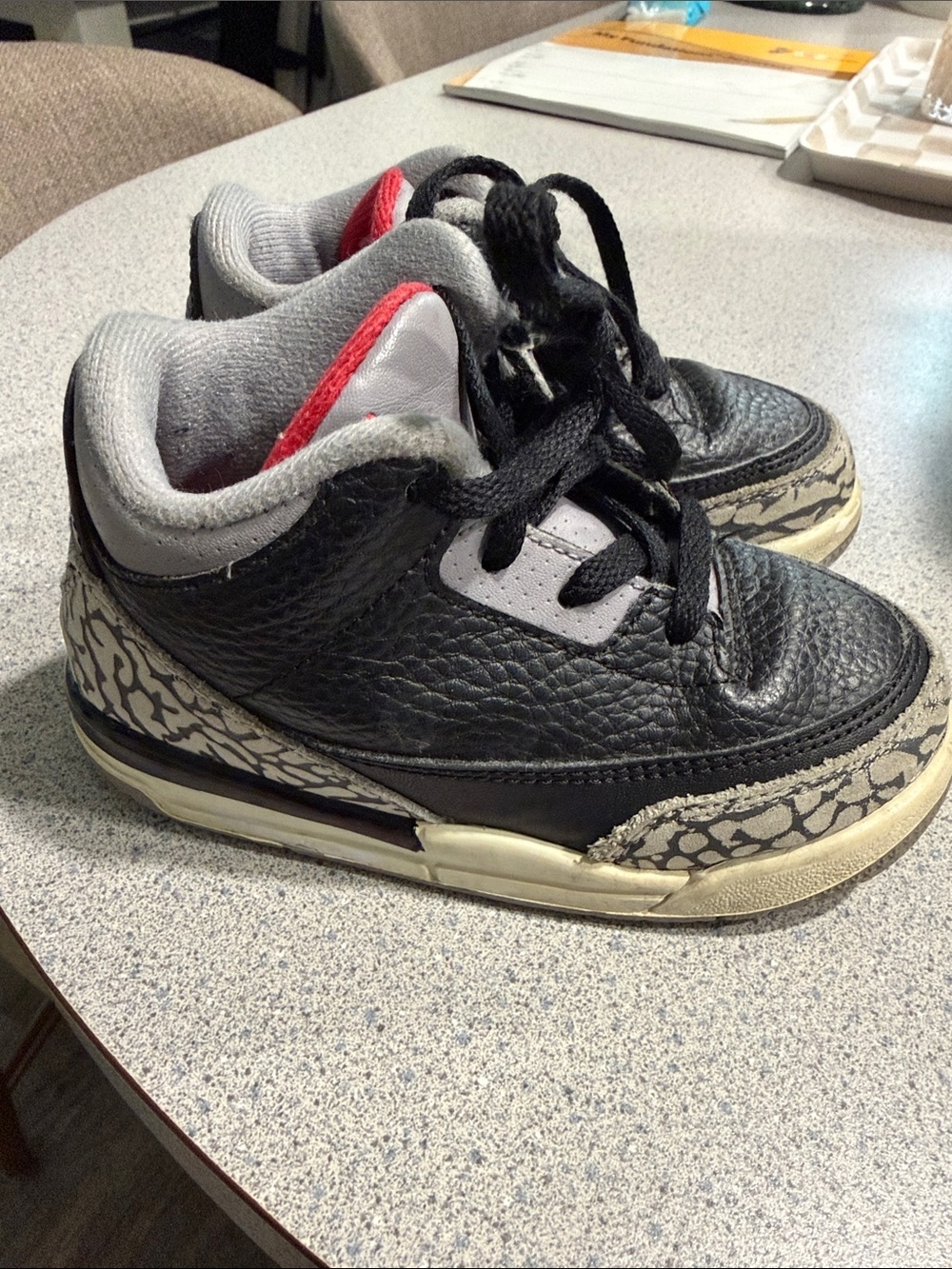 Nike Jordan 3s